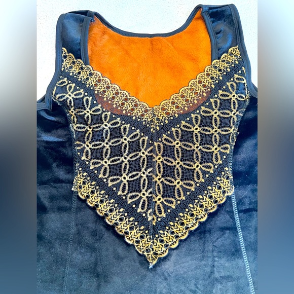 Velvet top - Picture 2 of 2